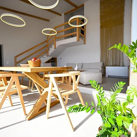 Phos Skiathos * Aya Paraskevi