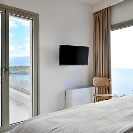 Phos Skiathos Villa *